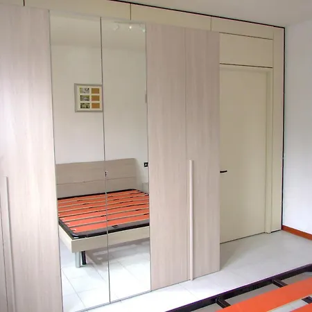 5 Beds Kitchen * Bologne