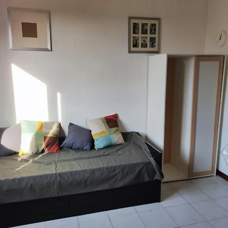 5 Beds Kitchen * Bologne