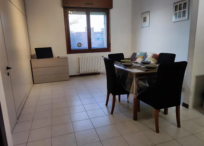 5 Beds Kitchen Daire Bolonya
