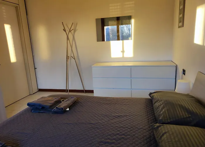 5 Beds Kitchen Daire