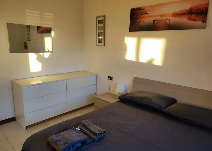 5 Beds Kitchen *