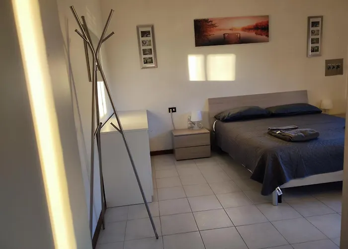 5 Beds Kitchen * בולוניה