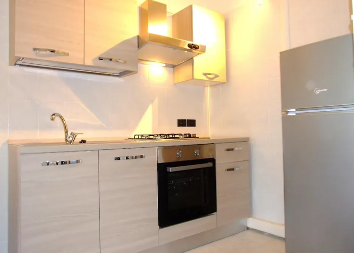 5 Beds Kitchen Bologna